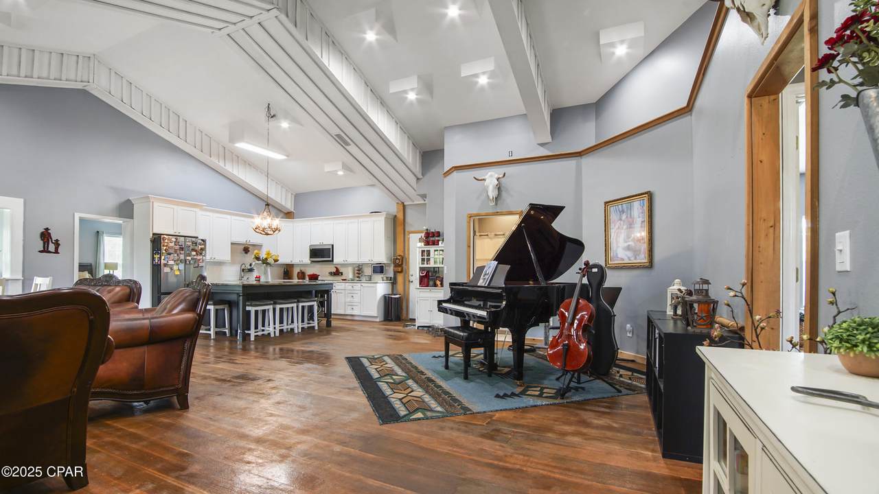 10583 State Road 20 - Photo 1