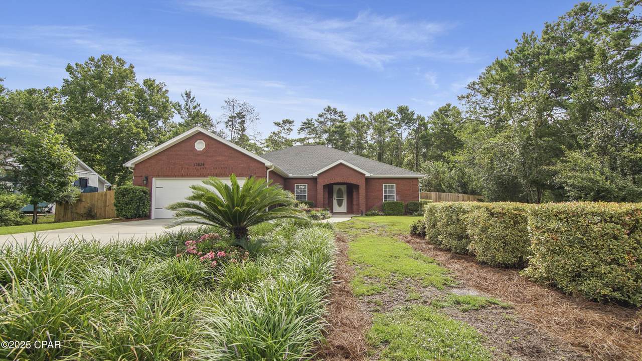 13626 Woodcrest Boulevard - Photo 1