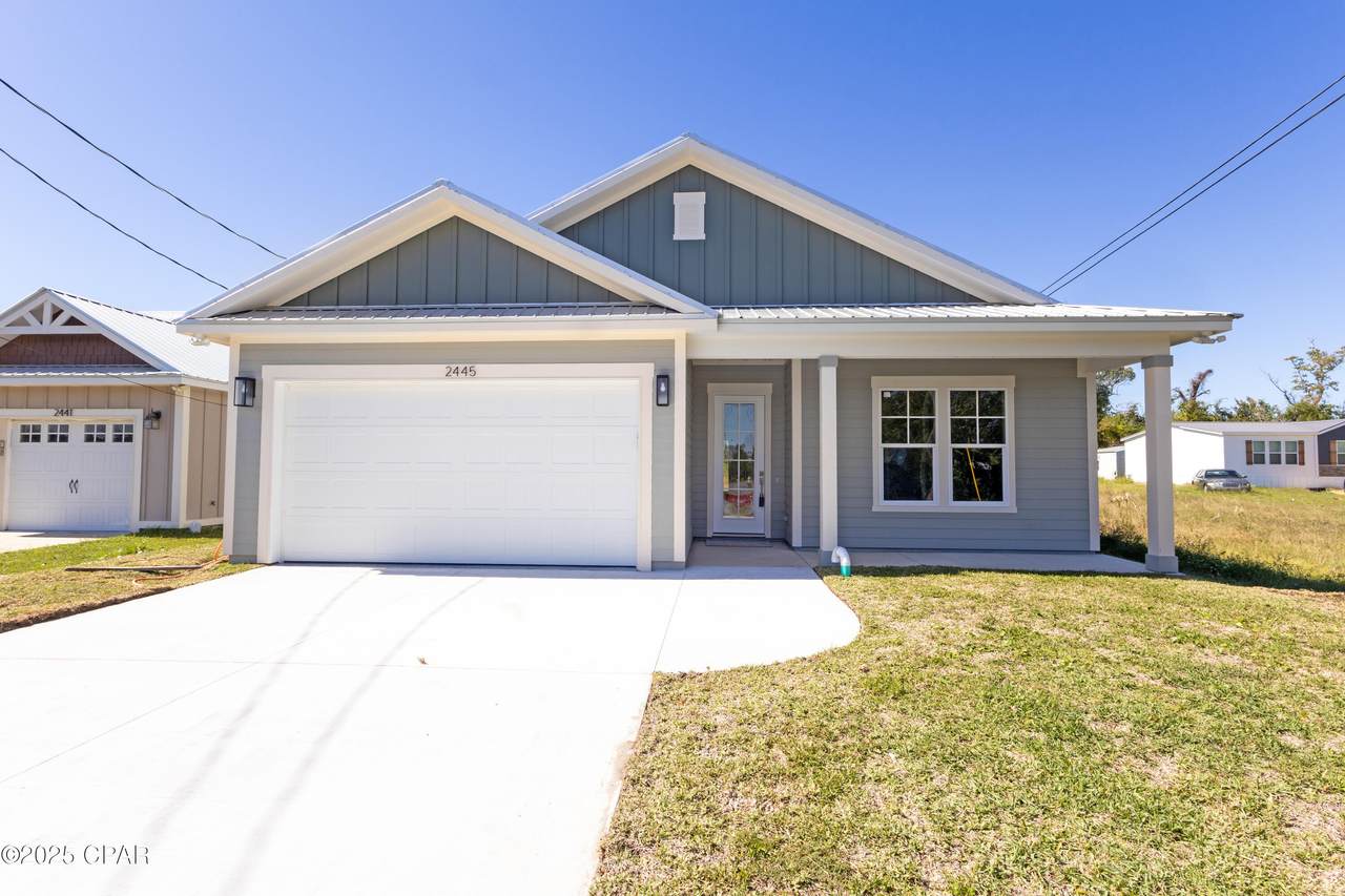 2445 Mercedes Avenue - Photo 1