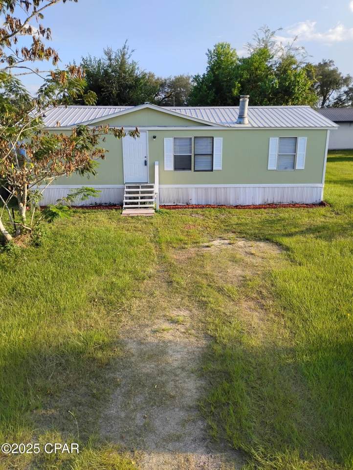 1614 2nd Street - Photo 1