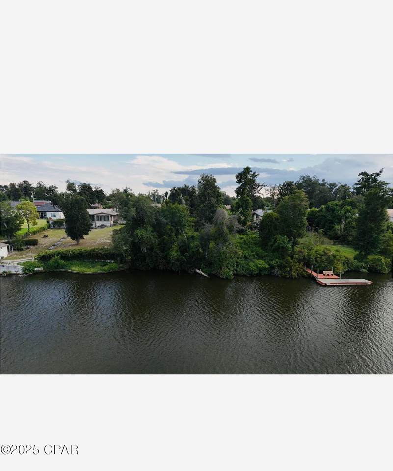 4813 Lakewood Drive - Photo 1