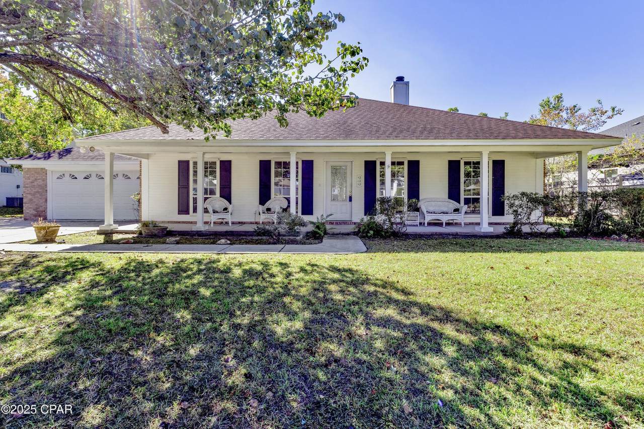 333 Moonlight Bay Drive - Photo 1