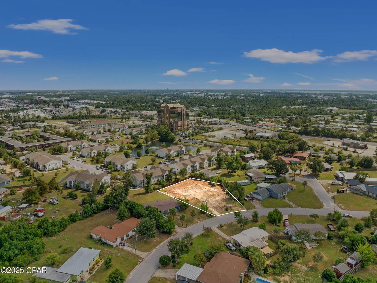 152 Concord Circle - Photo 1