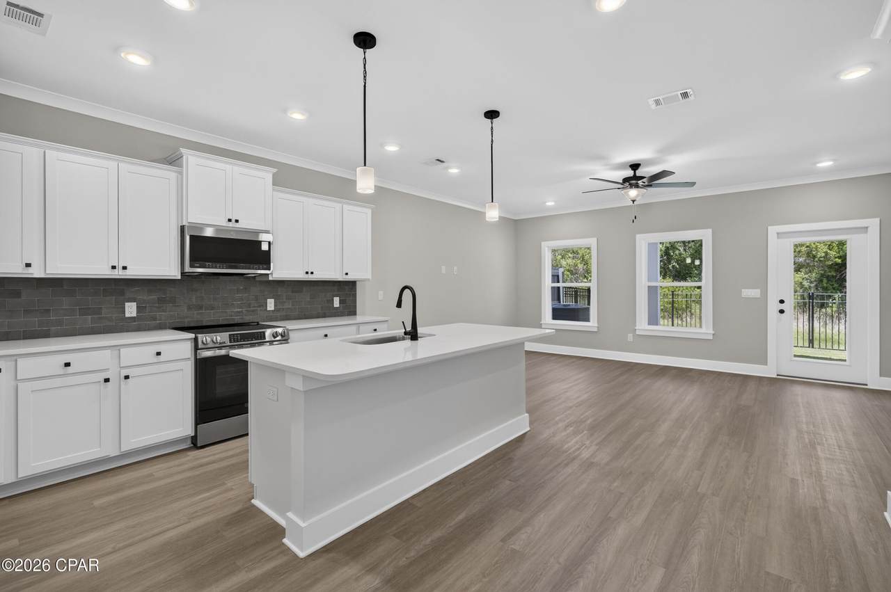 323 Cyan Lane - Photo 1