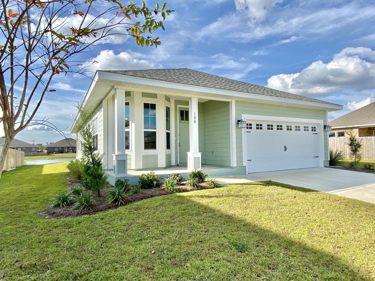 100 Saw Grass Way - Photo 1