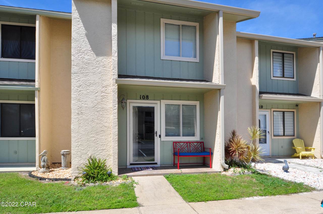 108 Linda Marie Lane - Photo 1