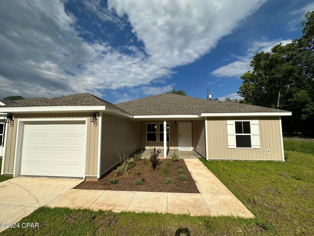 900 Tracy Street - Photo 1