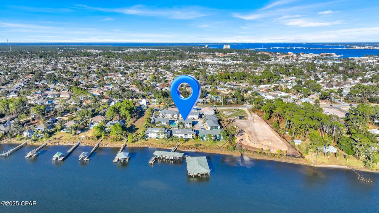 7813 Lagoon Drive - Photo 1