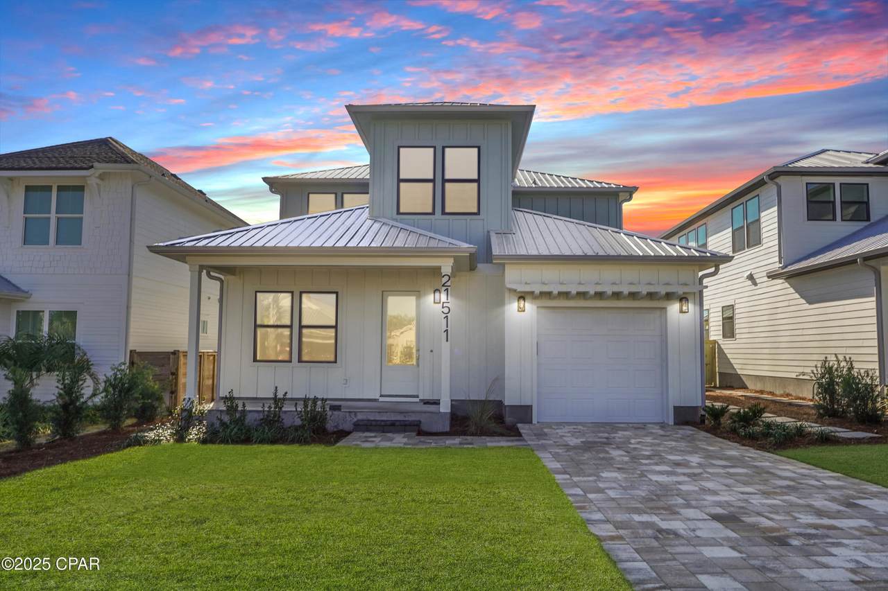 21511 Pompano Avenue - Photo 1