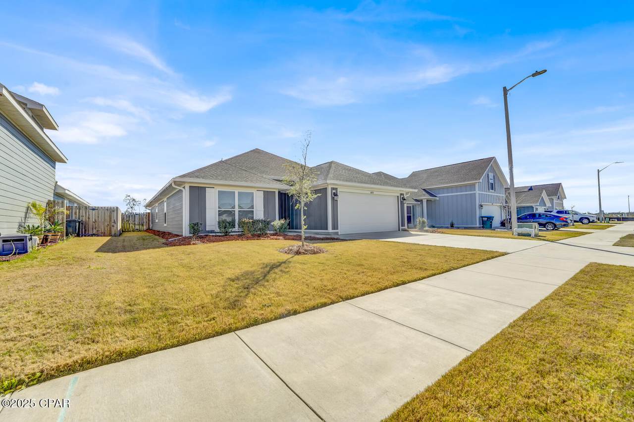 8470 Sun Point Drive - Photo 1