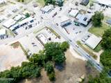 000 White Avenue - Photo 3