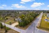 00 Mercedes Avenue - Photo 8