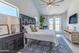 205 Wells Street - Photo 14