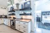 205 Wells Street - Photo 7