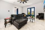 615 Wisteria Street - Photo 15