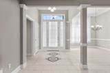 2511 Parkwood Drive - Photo 3