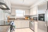 133 Southfields Road - Photo 11