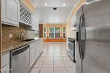 208 Palm Circle - Photo 16