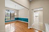 106 Queens Circle - Photo 12