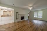 805 Lyndell Way - Photo 8