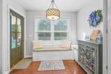 957 Haywood Drive - Photo 10