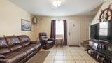 124 Leslie Lane - Photo 2