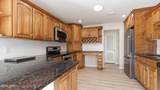 1112 Earl Avenue - Photo 7