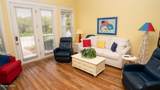 425 La Valencia Circle - Photo 4