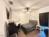 1611 Montana Avenue - Photo 16
