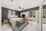 914 Venetian Way - Photo 17