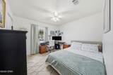 914 Venetian Way - Photo 23