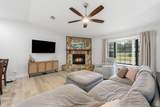 914 Venetian Way - Photo 9