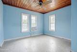 117 Christmas Tree Lane - Photo 18