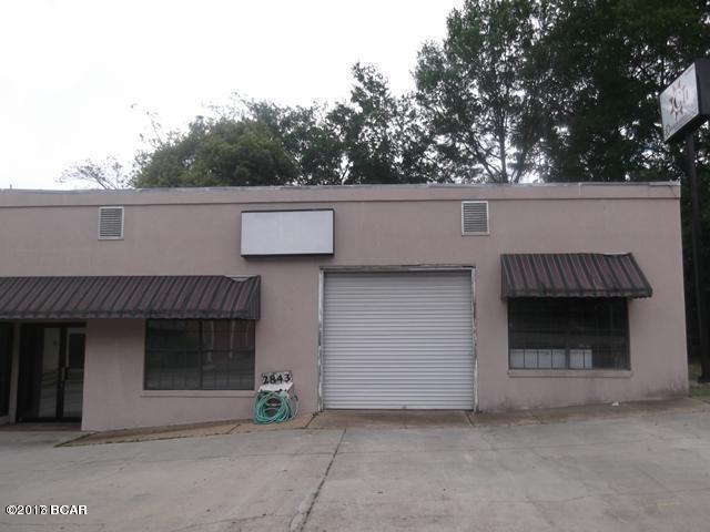 2843 Jefferson - Photo 1