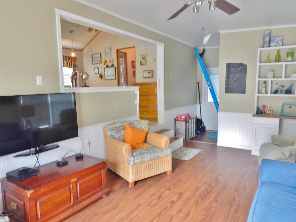 1219 Thomas Drive - Photo 1