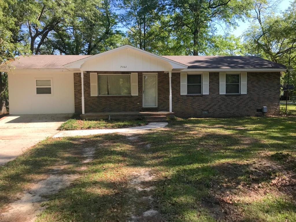 7162 Providence Church Road - Photo 1