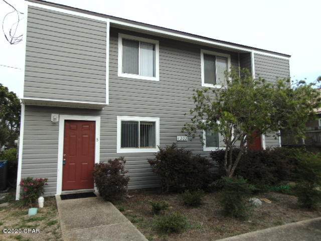 1202 Drake Avenue - Photo 1