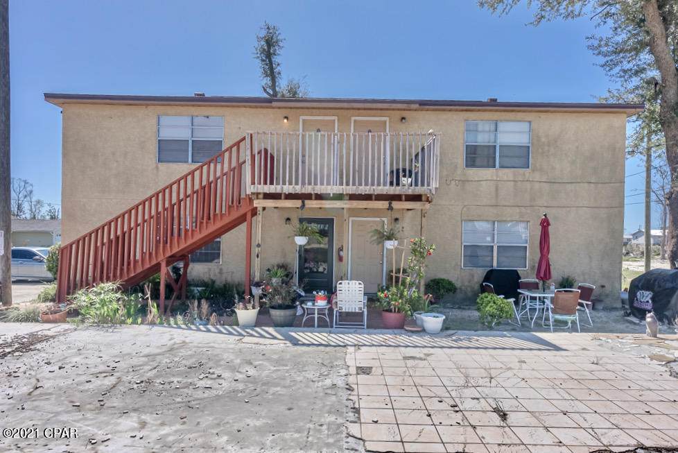 506 11th Street - Photo 1