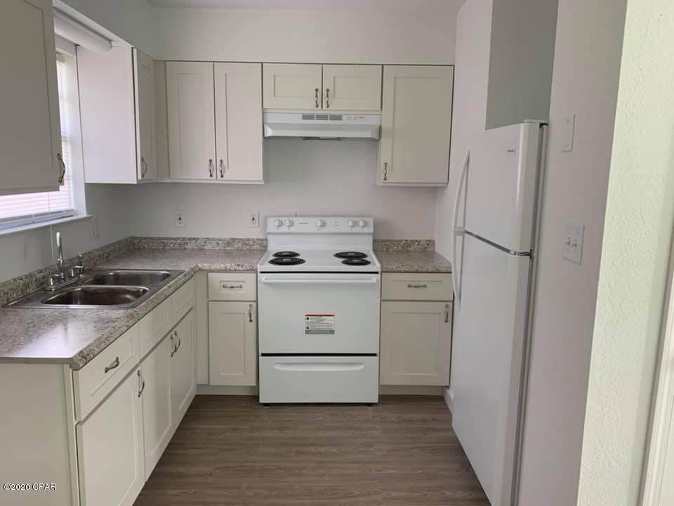 168 Comet Avenue - Photo 1