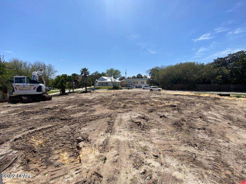 206 Chelsea Drive - Photo 1