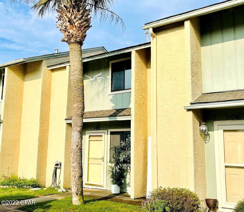 102 Linda Marie Lane - Photo 1
