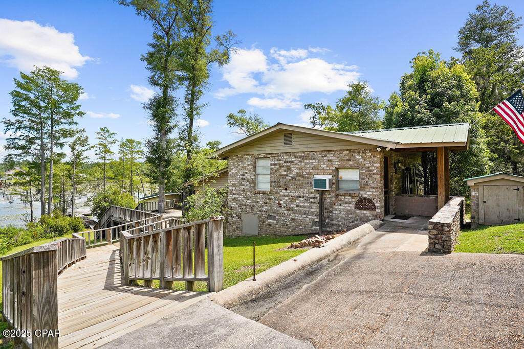 2684 Lakeview Circle - Photo 1