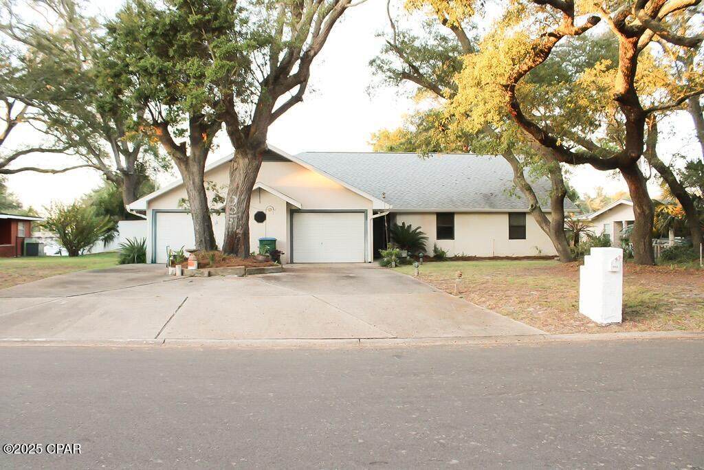 305 Bay Shore Drive - Photo 1