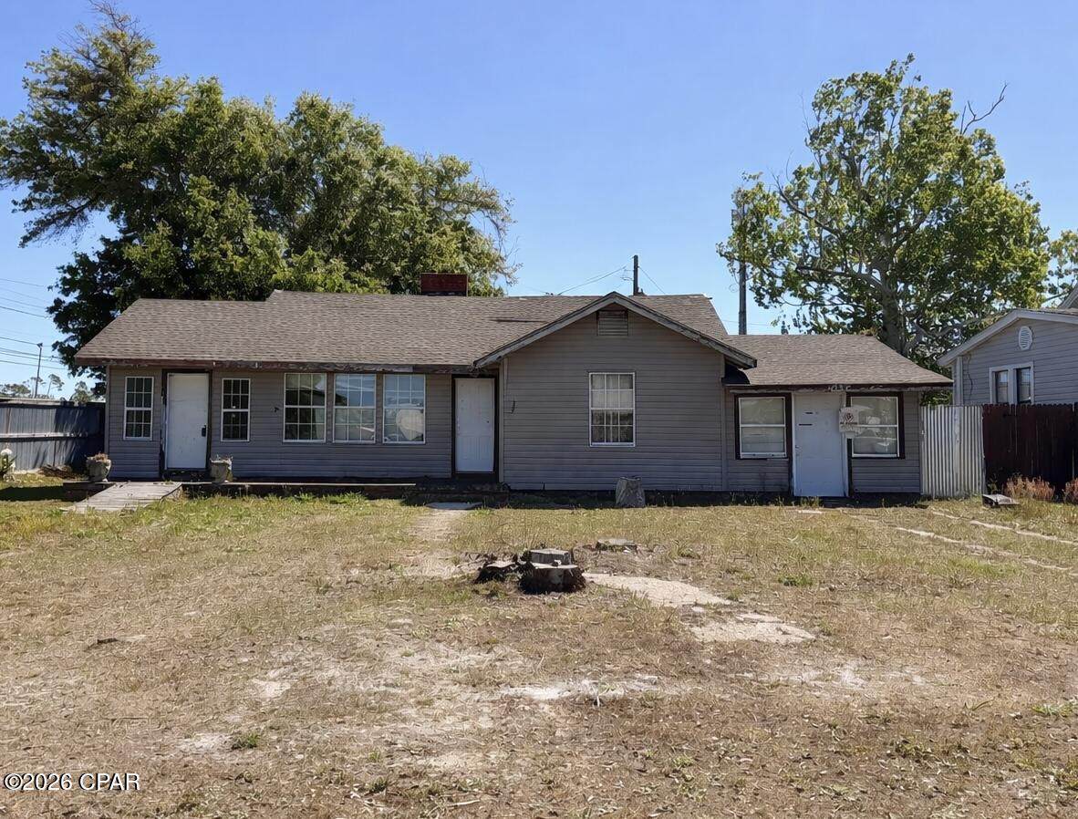 422 Macarthur Avenue - Photo 1