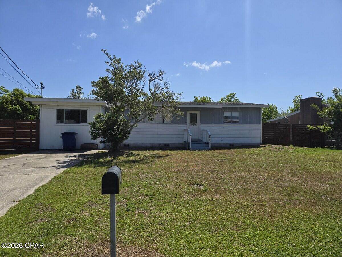 1914 Calhoun Avenue - Photo 1