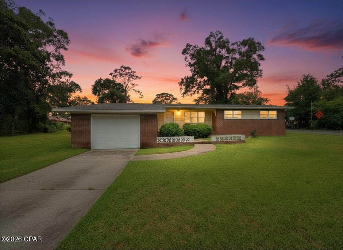 711 Oklahoma Street - Photo 1