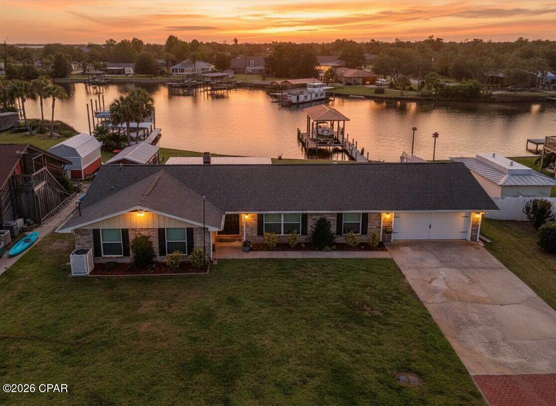 213 Kentucky Avenue - Photo 1