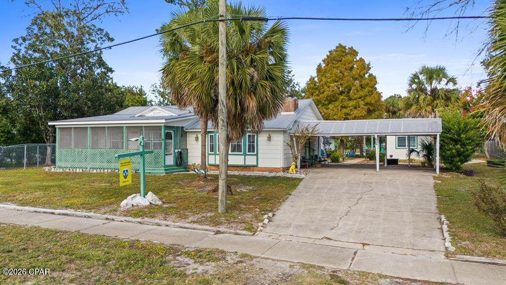 605 10th Street - Photo 1