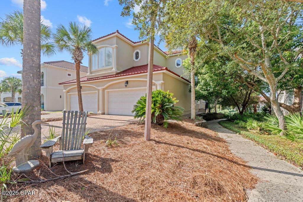 232 La Valencia Circle - Photo 1
