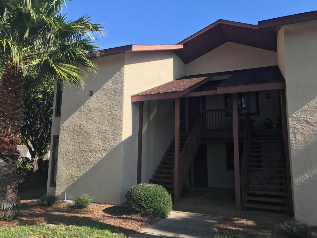 8501 Lagoon Drive - Photo 1